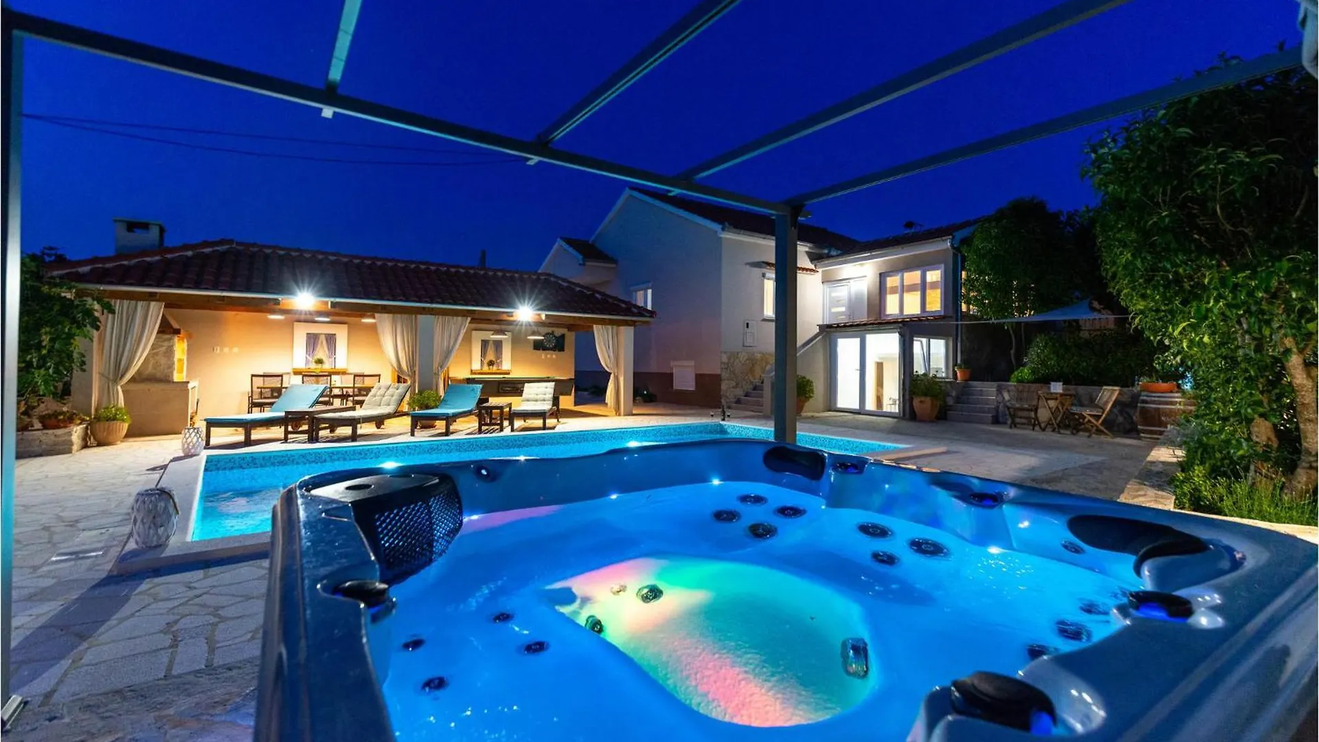 3 Bedroom Stunning Home In Pridraga