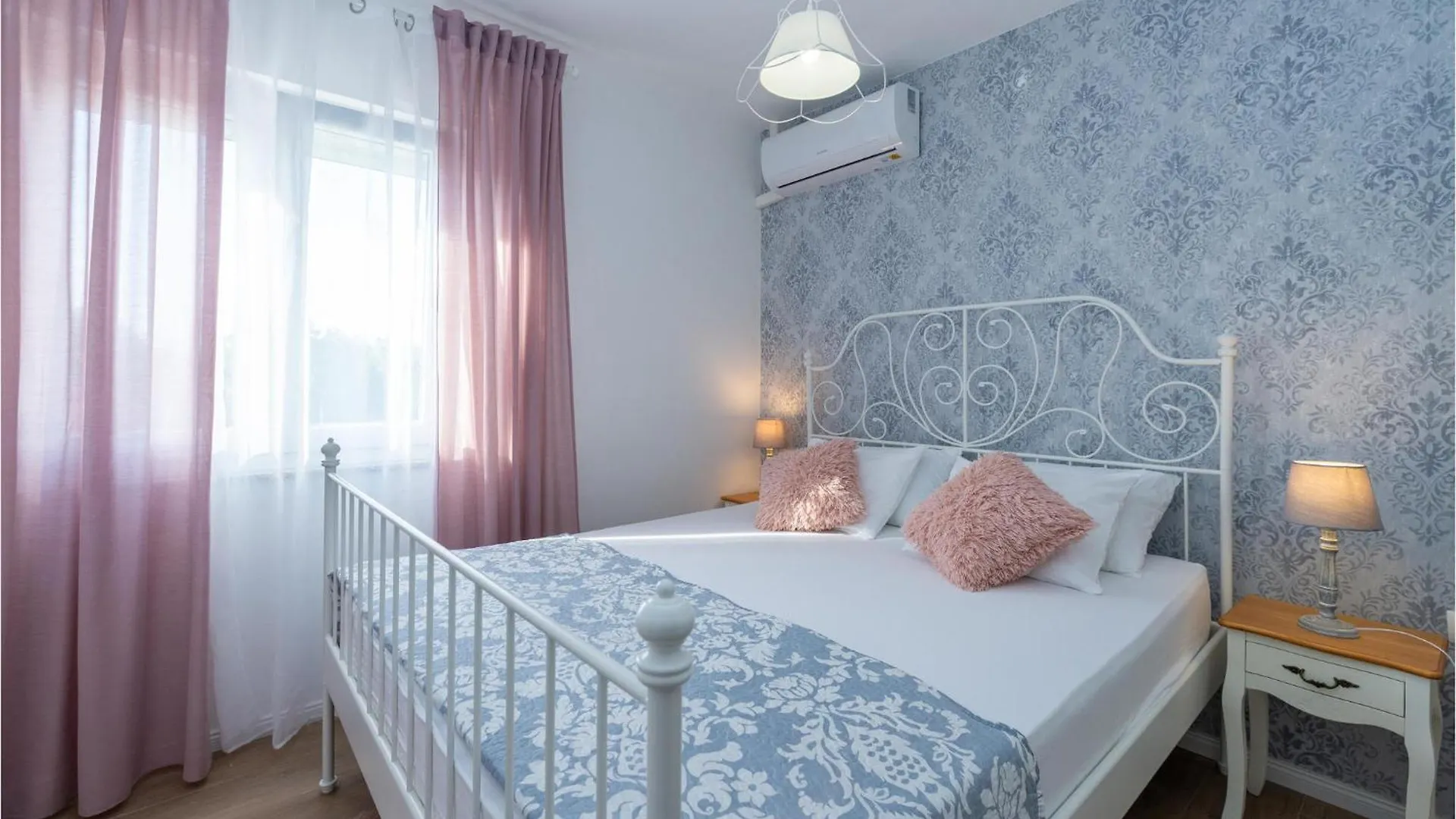 Holiday home 3 Bedroom Stunning Home In Pridraga Croatia