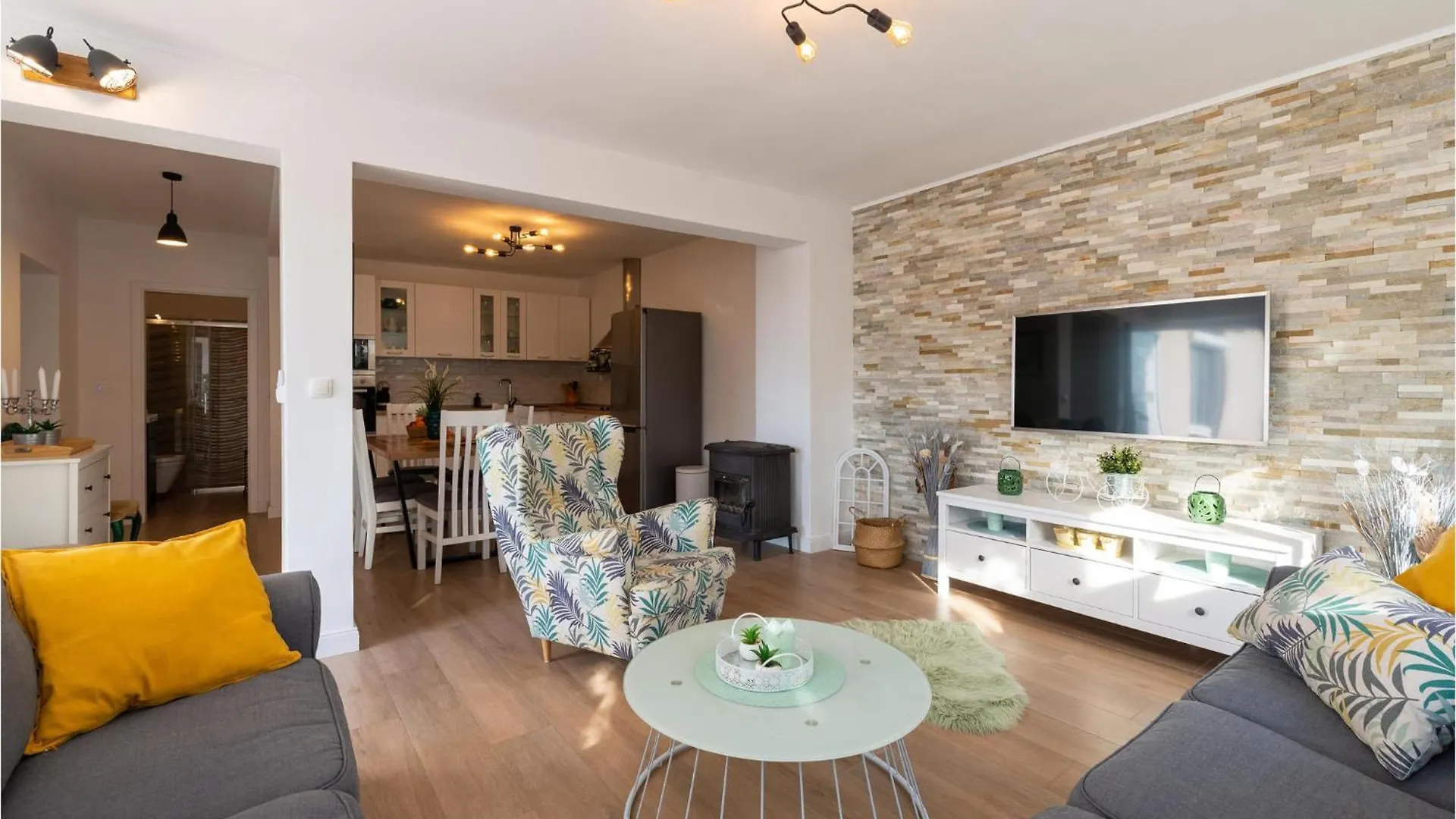 3 Bedroom Stunning Home In Pridraga 0*,