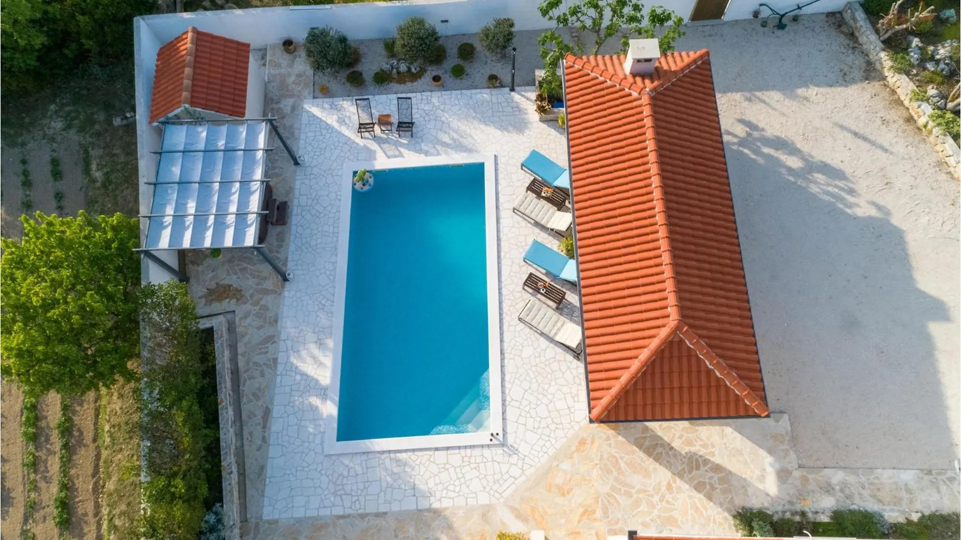 Holiday home 3 Bedroom Stunning Home In Pridraga